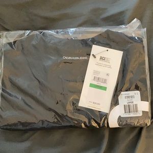 Calvin Klein T-shirt (new)